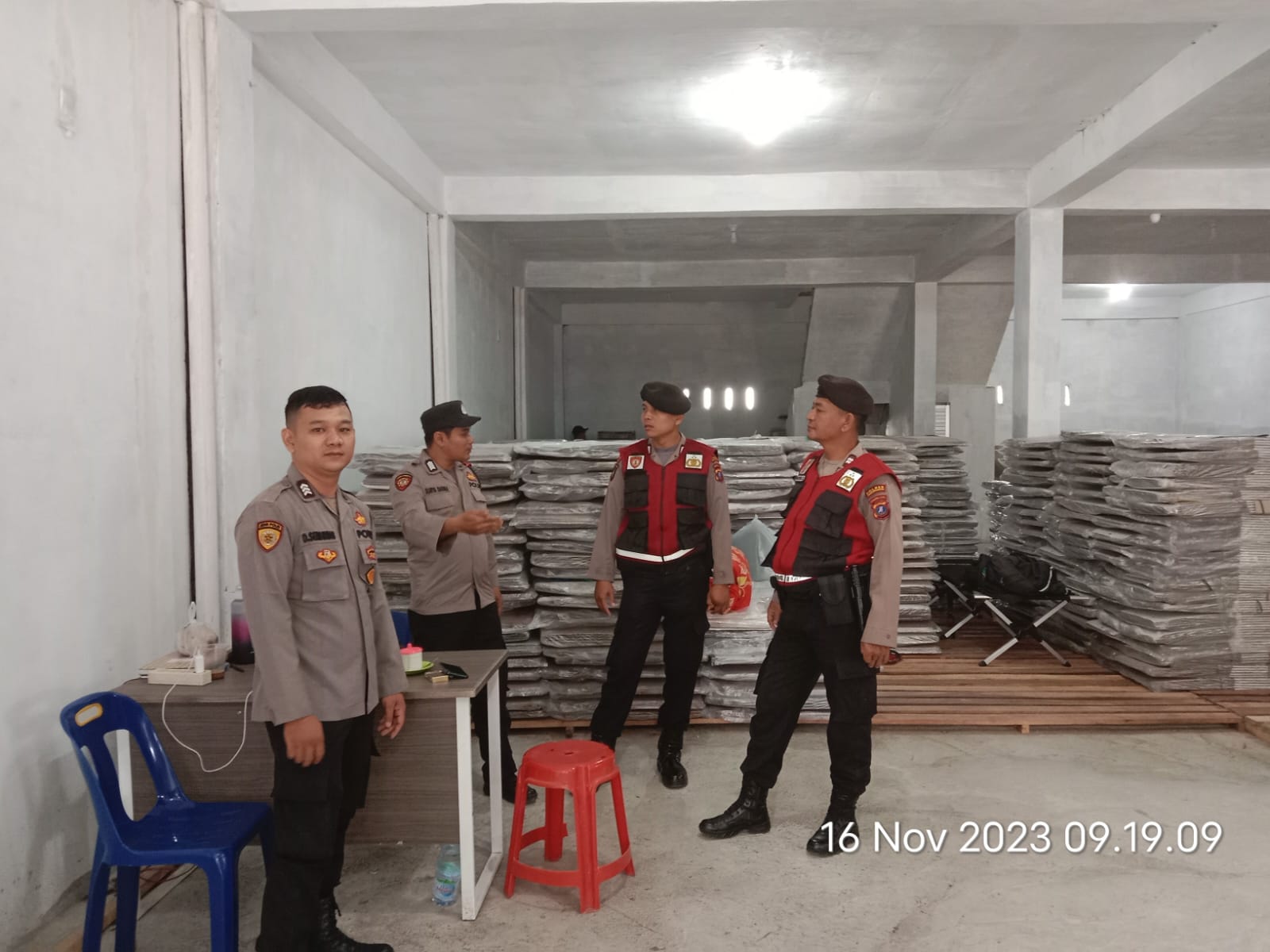 Satgas Preventif OMB Cek Gudang KPU Pastikan Kondisi Logistik Pemilu Satgas Preventif OMB Cek Gudang KPU Pastikan Kondisi Logistik Pemilu