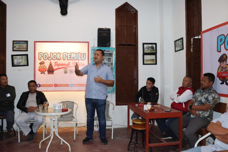 Kapolres Taput Jalin Komunikasi Antar Penyelenggara Pemilu Dan Parpol Dalam Ruang Pojok Pemilu 2O24