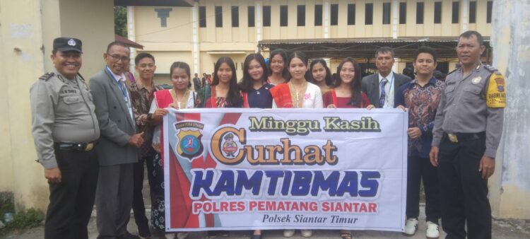 Bhabinkamtibmas Polsek Siantar Timur Curhat Kamtibmas Minggu Kasih Di Gereja HKBP Tomuan