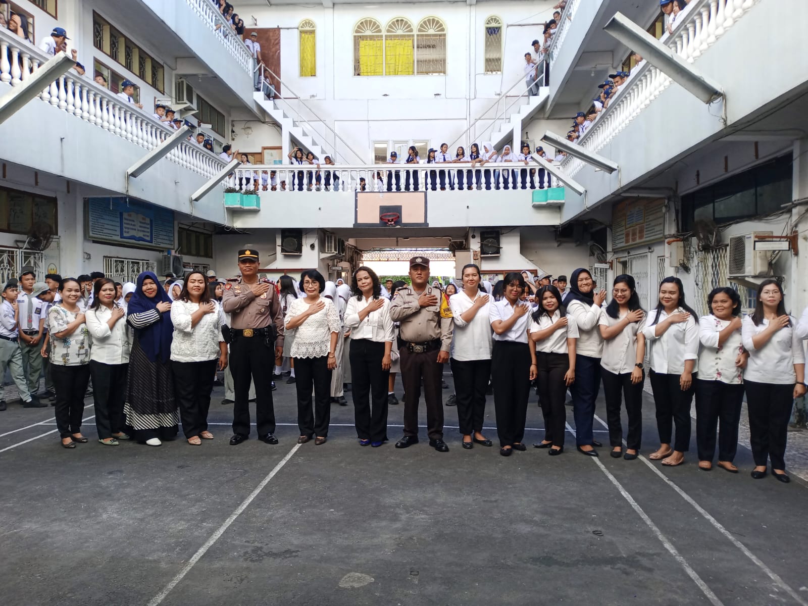 Kapolsek Siantar Timur Ajak Siswa YP Mars Mengikuti Kegiatan Yang Positif 