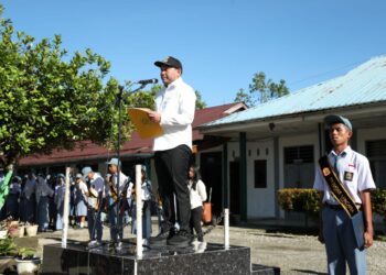 Bupati Pakpak Bharat Minta SMA N 1 Salak Belajar Unggul Serta Berprestasi Baik