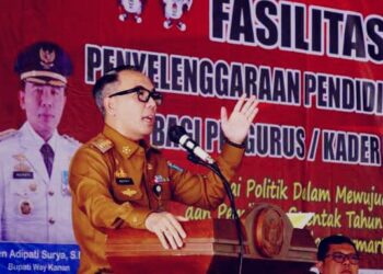 Bupati Adipati Hadiri Pendidikan Politik Pengurus Partai Politik Se-Kabupaten Way Kanan