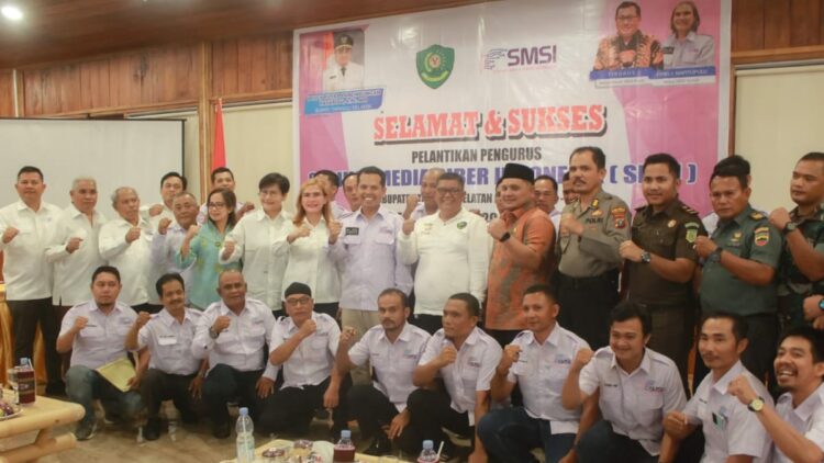 Pengurus SMSI Tapsel 2023-2026 Dilantik, Bupati Doli Pasaribu Ajak Bersinergi Pengurus SMSI Tapsel 2023-2026 Dilantik, Bupati Doli Pasaribu Ajak Bersinergi