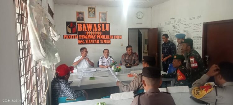 3 Pilar Kecamatan Siantar Timur Patroli Gabungan Demi Terciptanya Pemilu Aman dan Damai