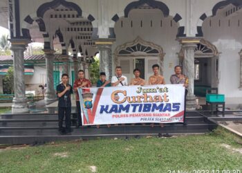 Bhabinkamtibmas Polsek Siantar Timur Jumat Curhat Kamtibmas Di Masjid Al-Falah