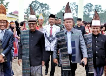 Dihadiri Wakil Bupati, Peringatan Hari Guru Nasional dan HUT PGRI Ke-78 Kabupaten Simalungun Digelar di SMPN 1 Gunung Malela