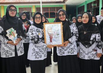 Hari Guru Nasional, Wali Kota Siantar : Guru Memiliki Peran Besar Bagi Siswa Dalam Menggapai Cita-cita
