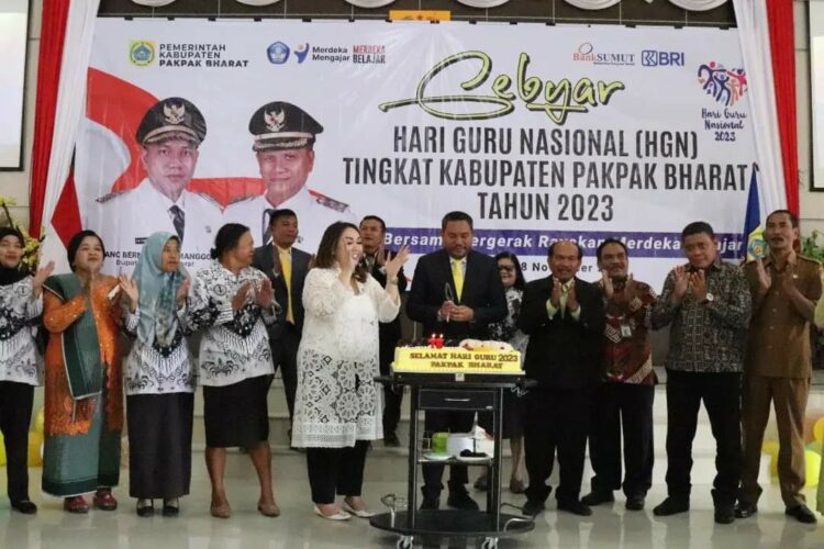 Bupati Pakpak Bharat: "Gebyar Hari Guru Didedikasikan Bagi Para Guru Sebagai Bentuk Penghargaan Pemerintah"