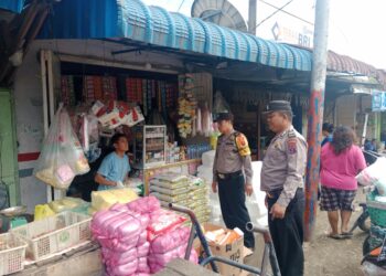 Polsek Siantar Utara Patroli Dialogis Pantau Harga Sembako