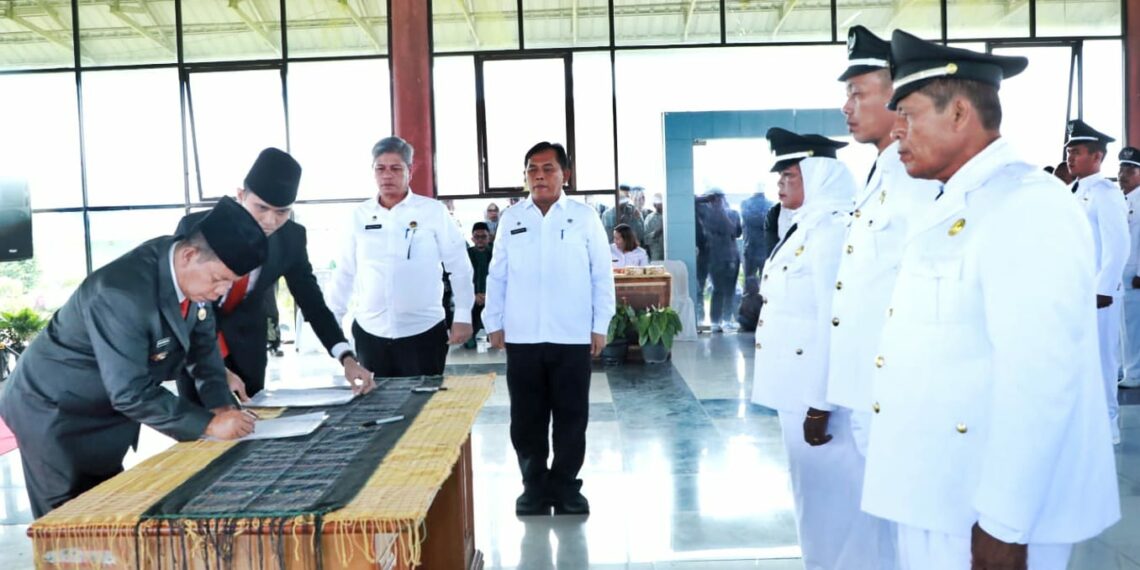 Bupati Simalungun Lantik 72 Pangulu Periode 2023-2029