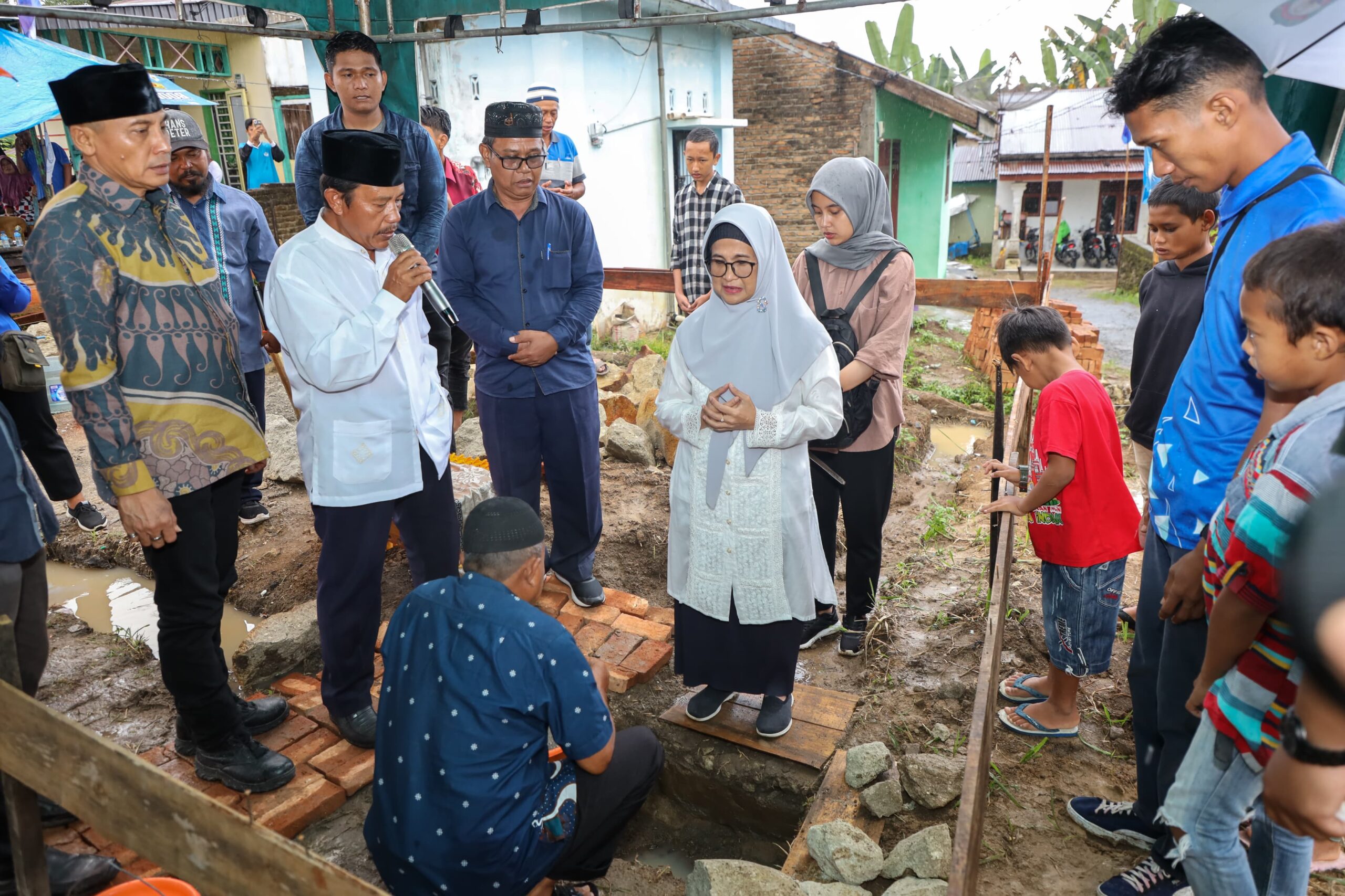Wali Kota Siantar Hadiri Peletakan Batu Pertama Pembangunan Musholla Al Hidayah