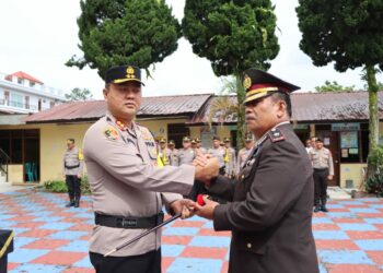 Kapolres Taput Pimpin Upacara Pelantikan Kapolsek Pangaribuan Dan Pelepasan 2 Pejabat Purna Bhakti