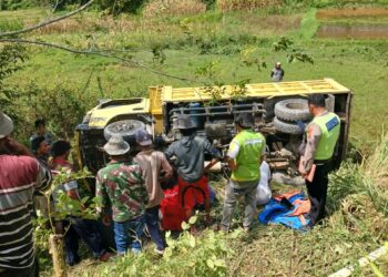 Jalan Amblas saat Truck Pengangkut Batu Melintas, Pria Warga Siborongborong Tewas di TKP