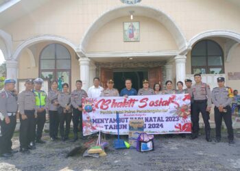 Sambut Natal, Polres Pematang Siantar Gelar Baksos Di Gereja 