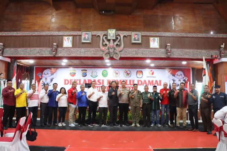 Polres Taput Inisiasi Deklarasi Dan Penandatanganan Pemilu Damai 2024 Bersama Forkopimda, KPU, Bawaslu, Akademis Dan Parpol