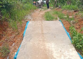 LSM Trinusa DPC Lampung Barat Soroti Dugaan Kekurangan Volume Jalan Rabat Beton Di Pekon Sinarjaya