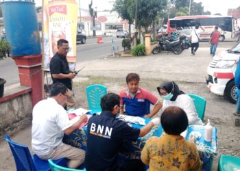 Pastikan Perjalanan Pemudik Nataru Aman, Polres Siantar Tes Urine Sopir Bus
