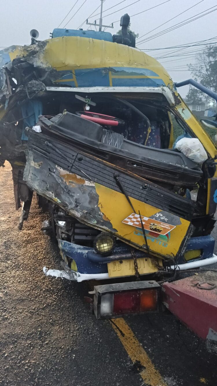 Bus Operanto VS Bus Pariwisata di Siborong-borong, 2 Luka Berat dan 15 Luka Ringan