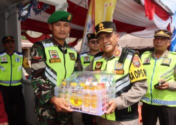 Kapolres dan Wali Kota Siantar Tinjau Pos Yan Dan Pos Pam Natal 2023 Dan Tahun Baru 2024 