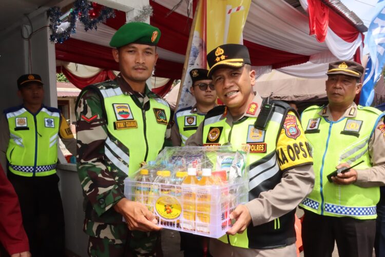 Kapolres dan Wali Kota Siantar Tinjau Pos Yan Dan Pos Pam Natal 2023 Dan Tahun Baru 2024 