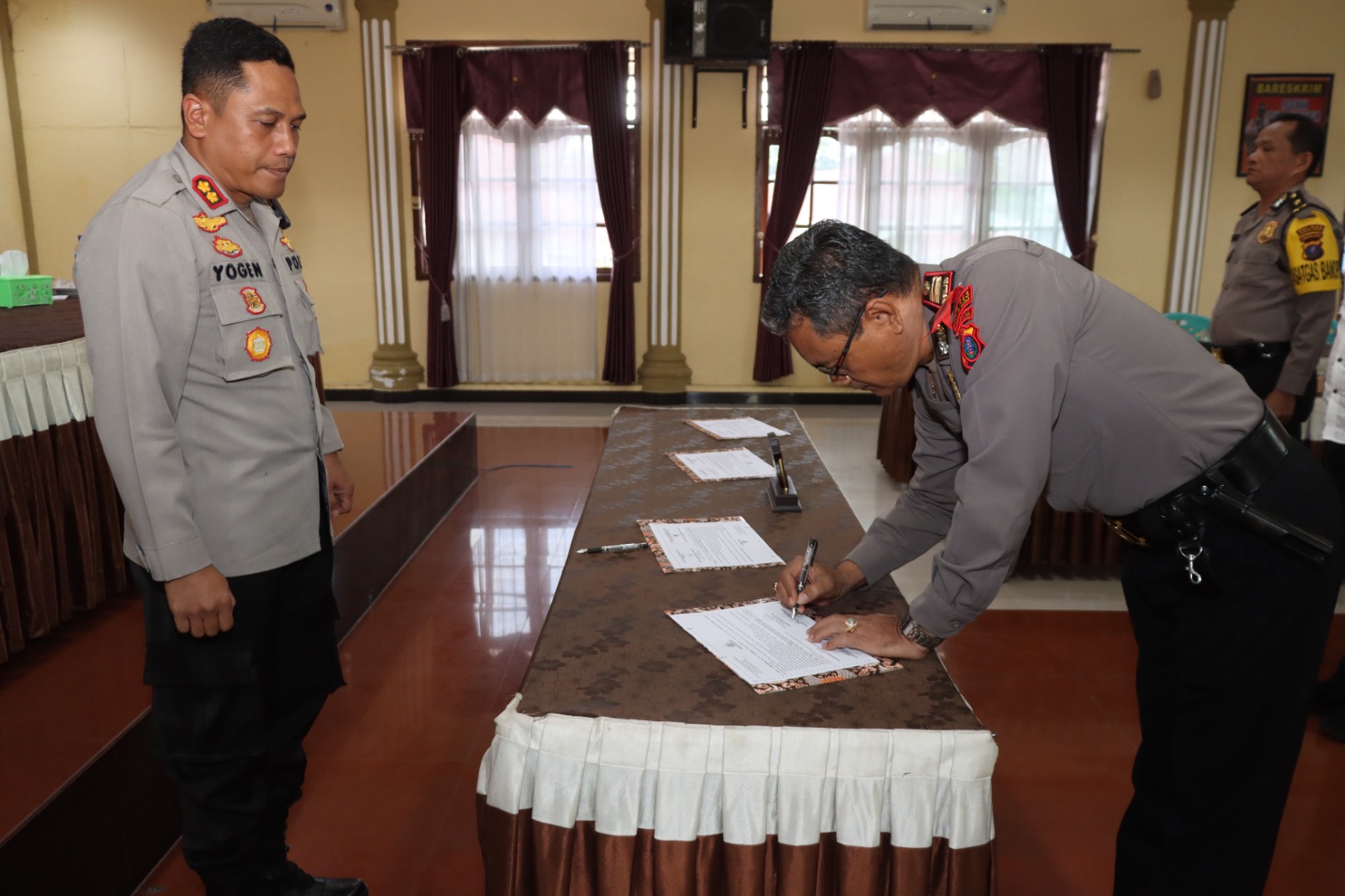 Kapolres Siantar Buka Sosialisasi Dipa, Penandatanganan Pakta Integritas Dan Penyerahan Rendisgar