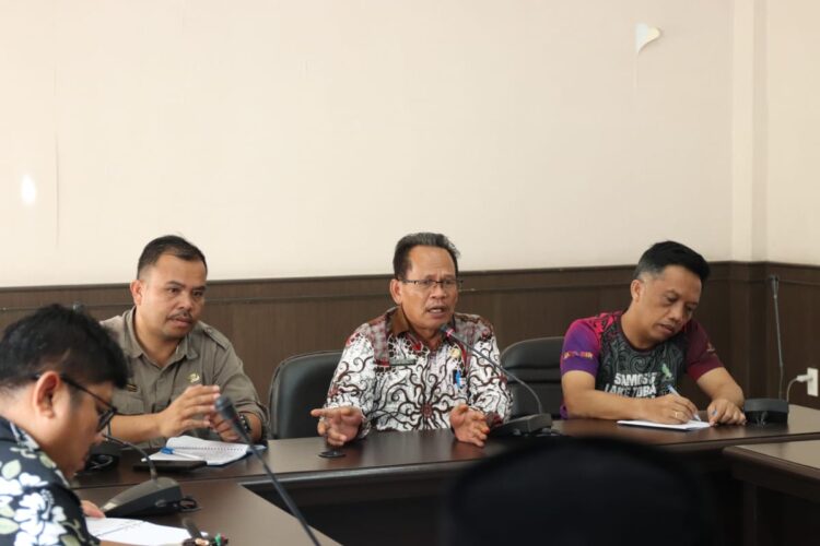 Sekda Pakpak Bharat Pimpin Rakor Lintas Organisasi Perangkat Daerah