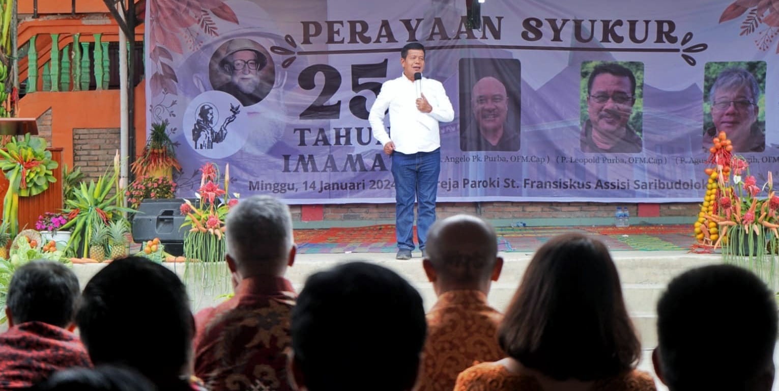 Syukuran 25 Tahun Imamat Paroki Fransiskus Saribudolok, Bupati Simalungun: "Buat Anak-anak Kita Seperti Sahabat" Syukuran 25 Tahun Imamat Paroki Fransiskus Saribudolok, Bupati Simalungun: "Buat Anak-anak Kita Seperti Sahabat"