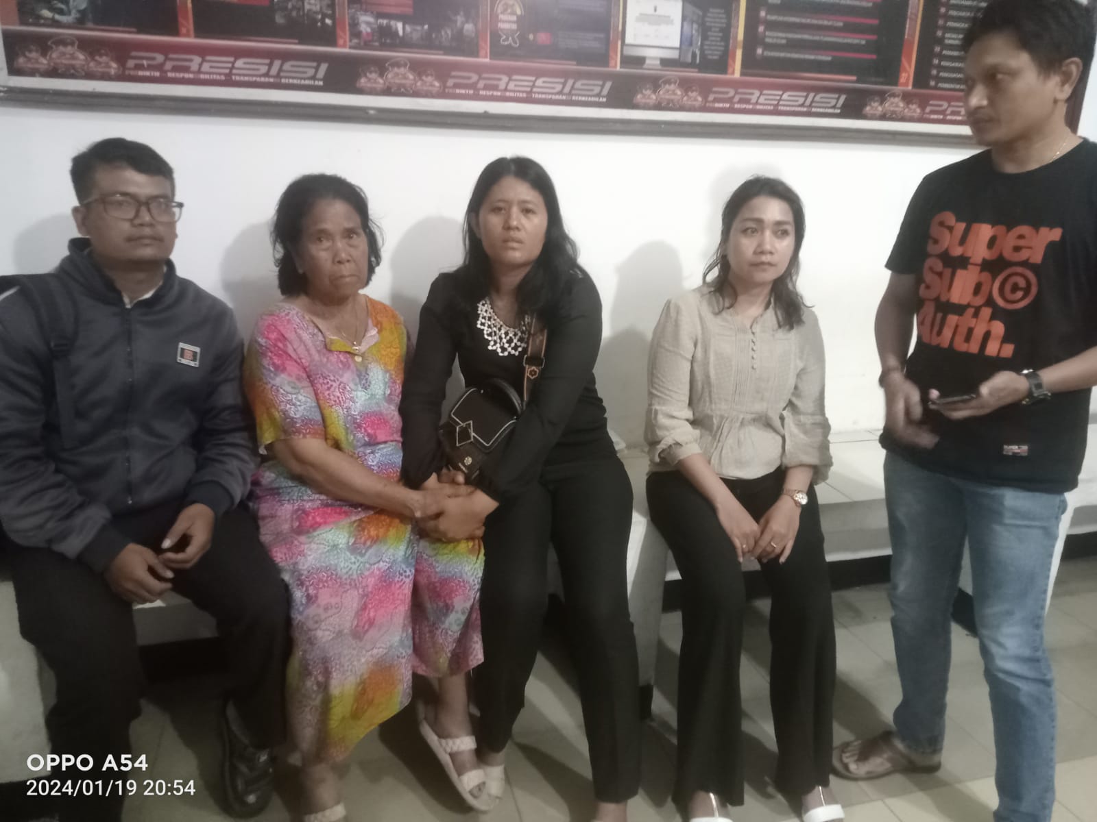 Dibantu Polsek Siantar Utara, Lidia Simarmata Asal Samosir Akhirnya Bertemu Keluarga 