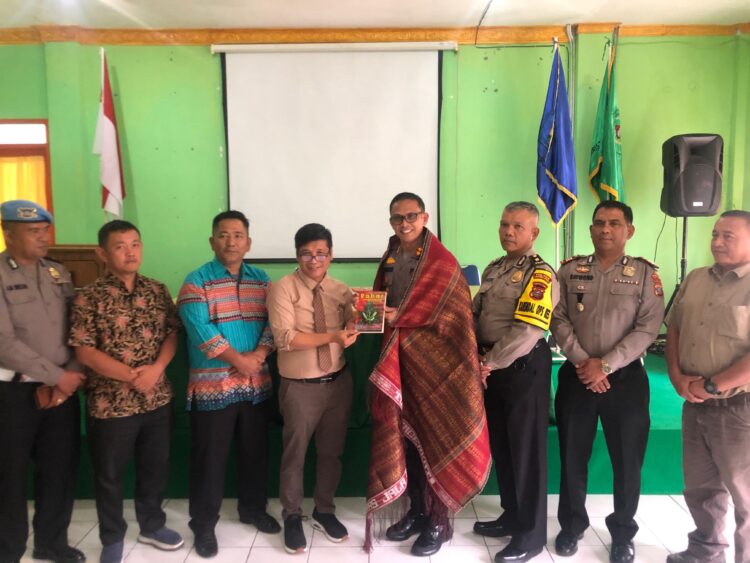 Kapolres Taput Kunjungi Kampus IAKN Tarutung Bagun Komunikasi Dengan Rektorat Dan Civitas Akademik
