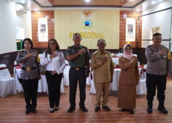 Polres Pematangsiantar Hadiri  Kegiatan  Komsos Dengan Aparat Pemerintah  Melalui Zoom Meeting