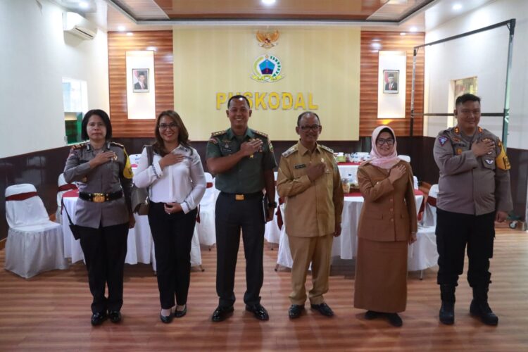 Polres Pematangsiantar Hadiri  Kegiatan  Komsos Dengan Aparat Pemerintah  Melalui Zoom Meeting