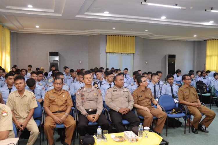 Polres Tapteng Sosialisasi Bahaya Narkotika di SMA N 1 Matauli Pandan