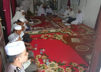 Bhabinkamtibmas Pematang Marihat Aktif Mengikuti Pengajian Rutin Bersama Warga