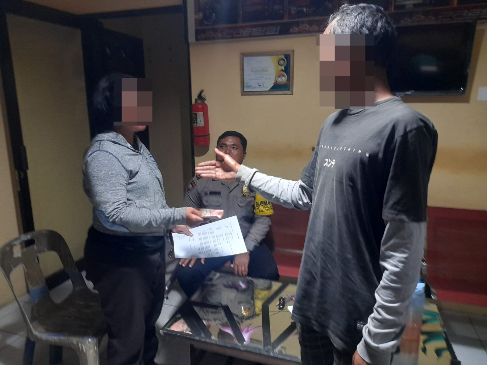Polsek Siantar Marihat Damaikan Abang Beradik Atas Kasus Pencurian Jagung Polsek Siantar Marihat Damaikan Abang Beradik Atas Kasus Pencurian Jagung