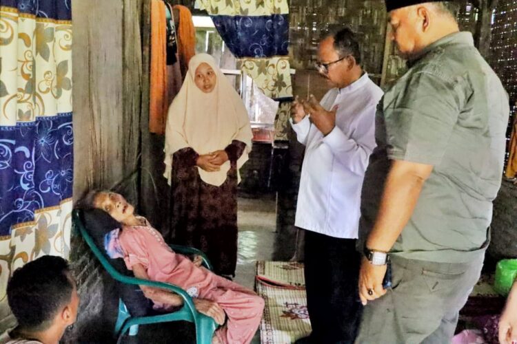 Respon Keluhan Warga, Wakil Bupati Simalungun Kunjungi Masyarakat Yang Butuh Pertolongan Respon Keluhan Warga, Wakil Bupati Simalungun Kunjungi Masyarakat Yang Butuh Pertolongan