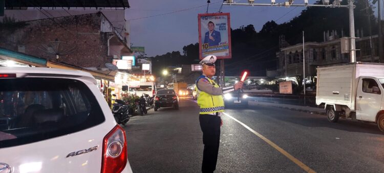 Sat Lantas Simalungun Gelar Pengaturan Lalin dan Patroli di Kota Wisata Parapat Sambut Libur Isra' Mi'raj