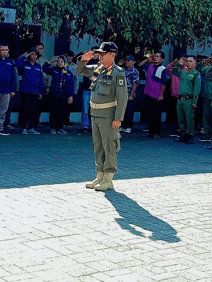 Wakapolres Pakpak Bharat Pimpin Apel Kesiapan Petugas Ketertiban TPS Pemilu 2024 Wakapolres Pakpak Bharat Pimpin Apel Kesiapan Petugas Ketertiban TPS Pemilu 2024