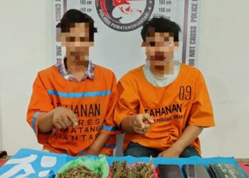 Polres Pematangsiantar Tangkap Dua Pria Pemilik Daun Ganja 166,76 Gram