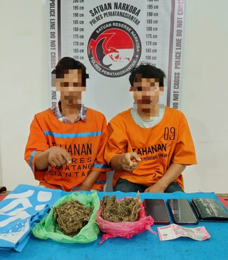 Polres Pematangsiantar Tangkap Dua Pria Pemilik Daun Ganja 166,76 Gram