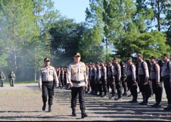 Bupati Pakpak Bharat Hadiri Apel Pergeseran Pasukan Ops Mantap Brata Pungut Suara Dan Hitung Suara Pemilu 2024