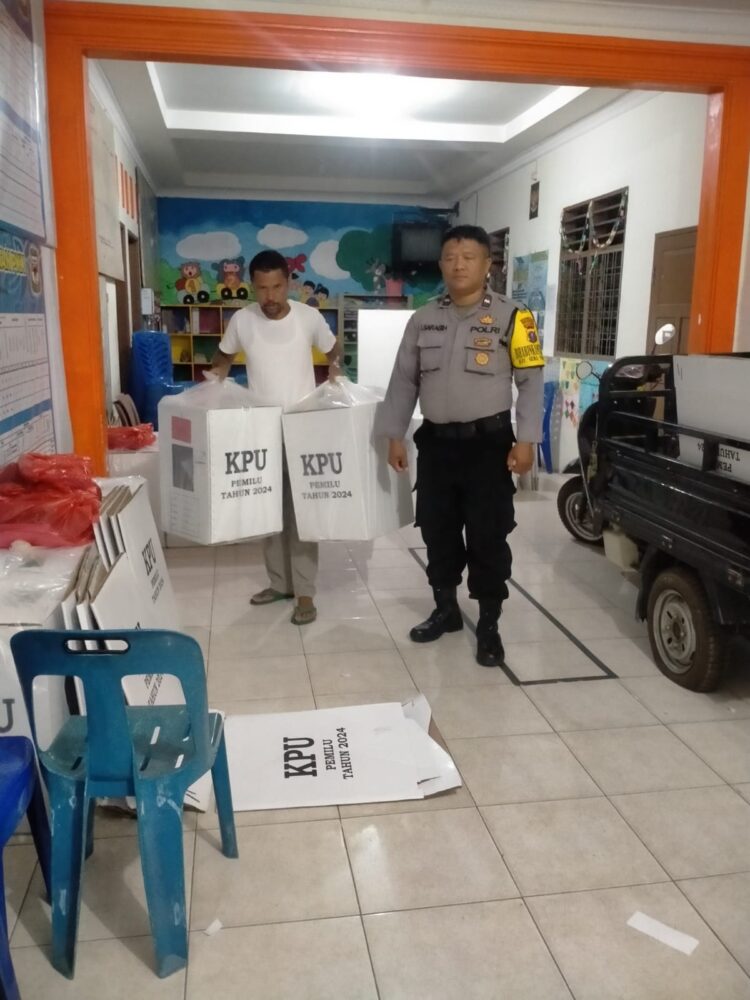 Polres Pematangsiantar Kawal Pergeseran Kotak Suara Pemilu Dari Kelurahan ke Kecamatan 