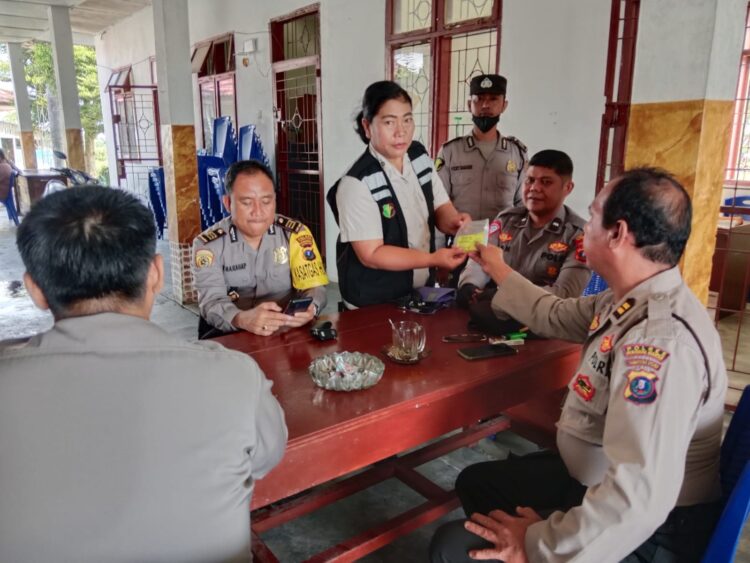 Sie Dokkes Polres Pematangsiantar Pantau Kesehatan Personil Yang Bertugas Di PPK