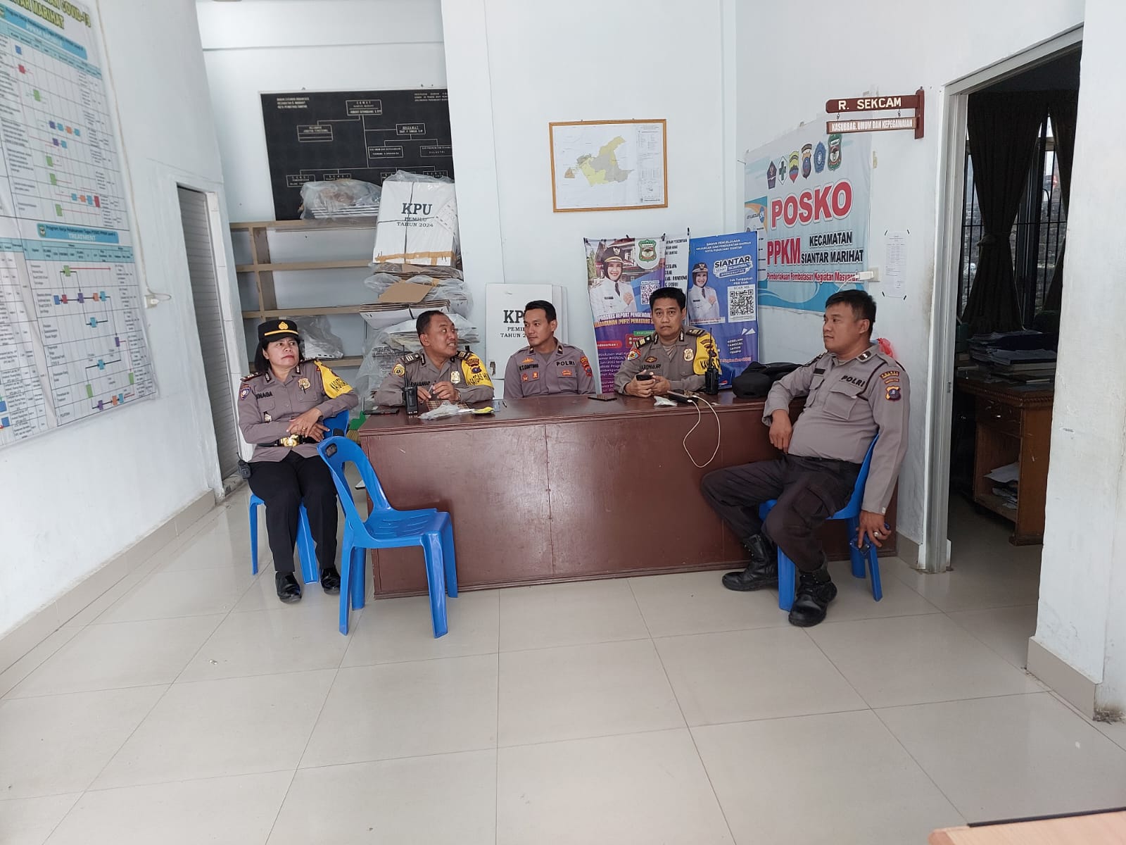 Pamatwil Polres Pematangsiantar Laksanakan Monitor Rekapitulasi Penghitungan Suara di PPK Pamatwil Polres Pematangsiantar Laksanakan Monitor Rekapitulasi Penghitungan Suara di PPK