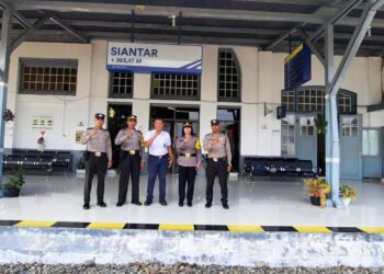 Sat Binmas Polres Pematangsiantar Sambangi Stasiun Kereta Api, Menjaga Situasi Kamtibmas