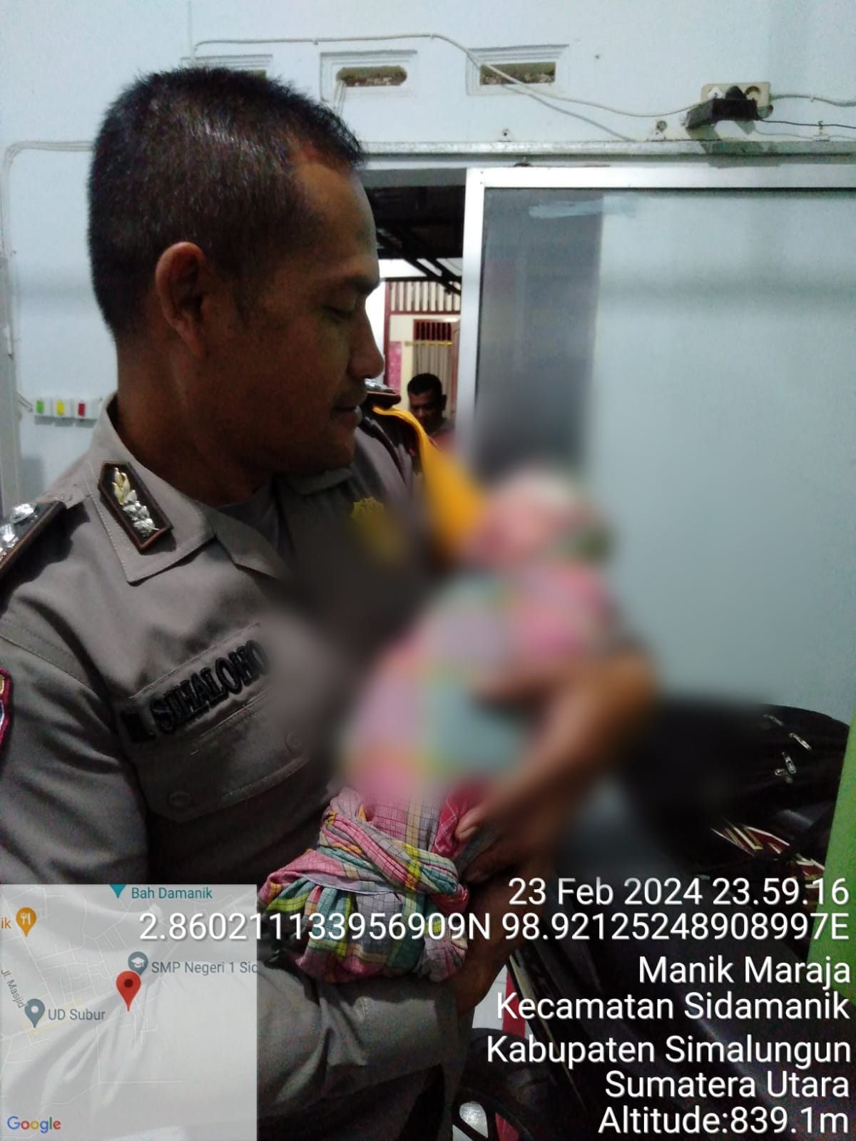 Bayi Laki-laki Ditemukan di Mushola Al Barokah, Polres Simalungun Lakukan Penyelidikan Bayi Laki-laki Ditemukan di Mushola Al Barokah, Polres Simalungun Lakukan Penyelidikan