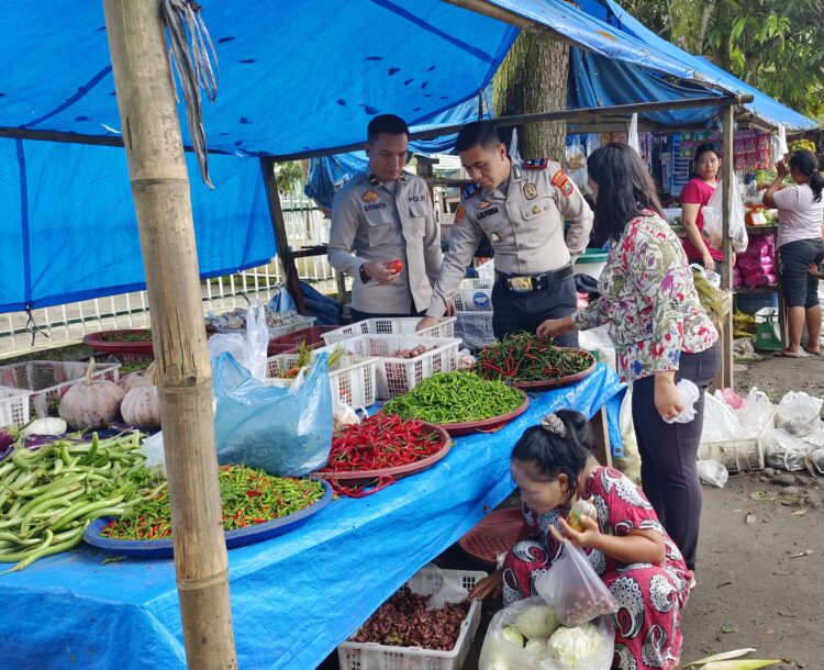 Polsek Kotarih Pastikan Harga Sembako Stabil Jelang Puasa