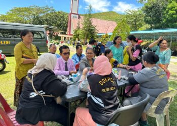 Setelah Di Mesjid, Kapolres Sibolga Gelar Bakti Kesehatan Di Halaman Gereja HKBP Sibolga Julu
