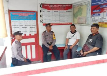 Sat Binmas Polres Pematangsiantar Patroli Sambangi Ke Pos Kamling
