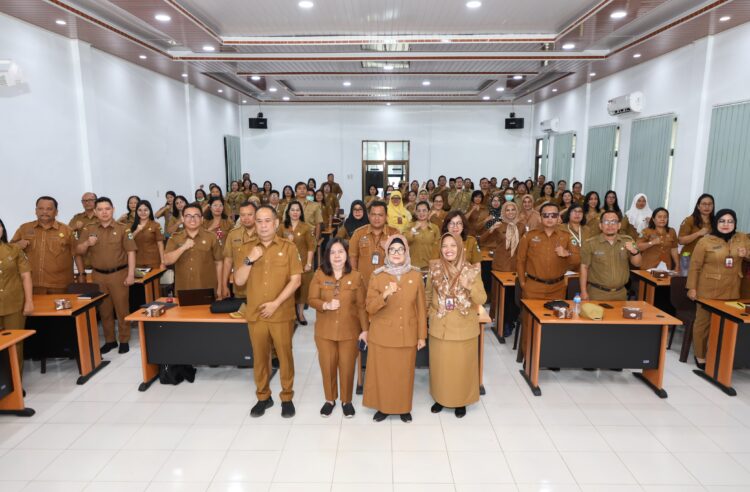 Wali Kota Siantar Hadiri Pembukaan Bidang Kesehatan di Aula Dinas Kesehatan 