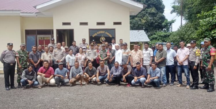 Polsek Kotarih Sosialisasi Literasi Hukum Guna Wujudkan Kesadaran Hukum Masyarakat